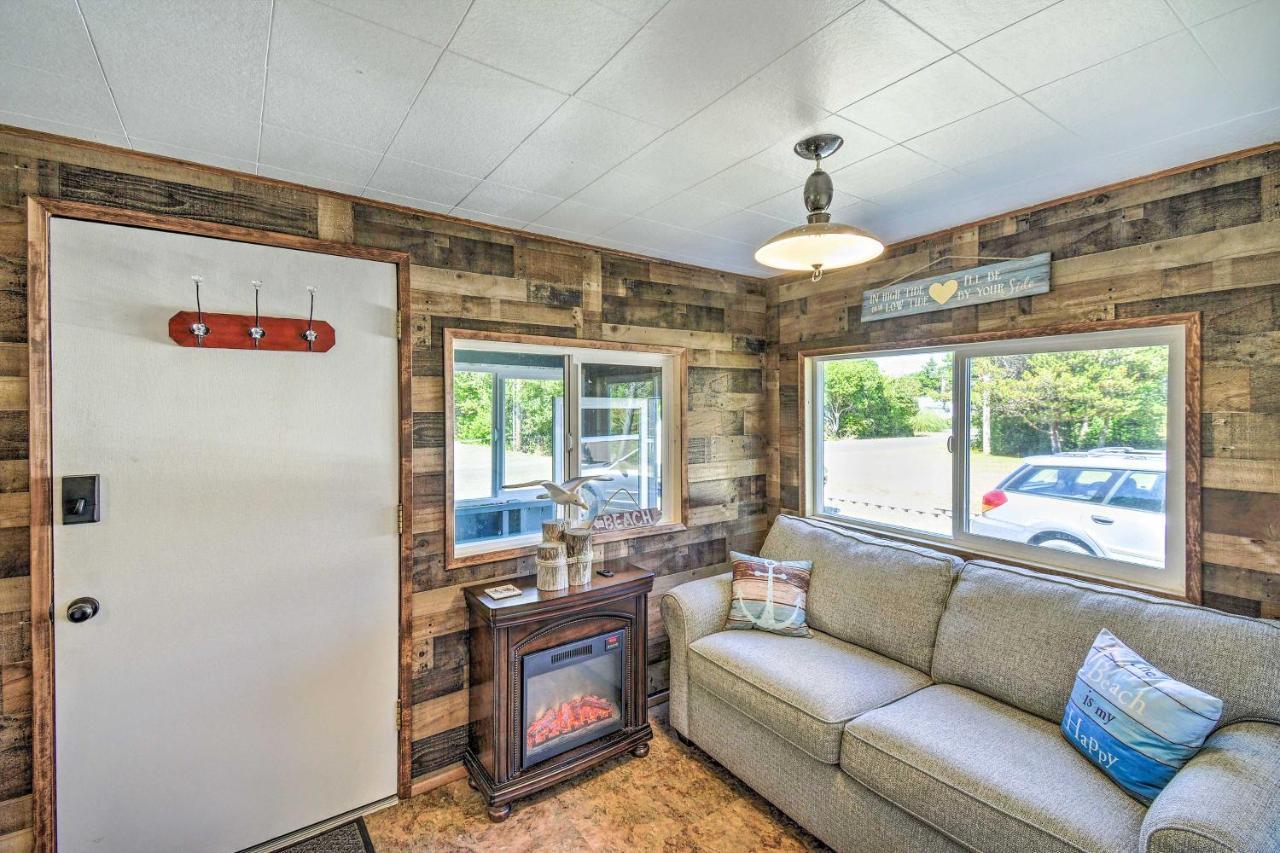 Coastal Pnw Gem With Hot Tub - Walk To Beach! Grayland المظهر الخارجي الصورة